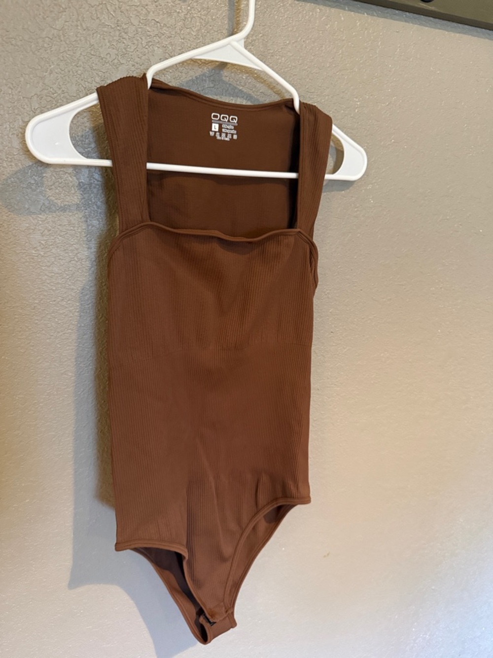 Ribbed Square-Neck Brown Bodysuit with Wide Straps